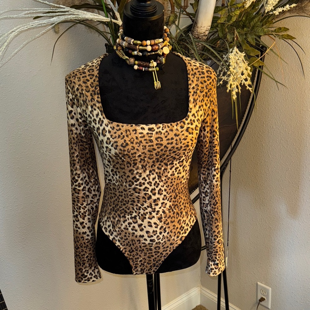 Leopard Print Long Sleeve Bodysuit